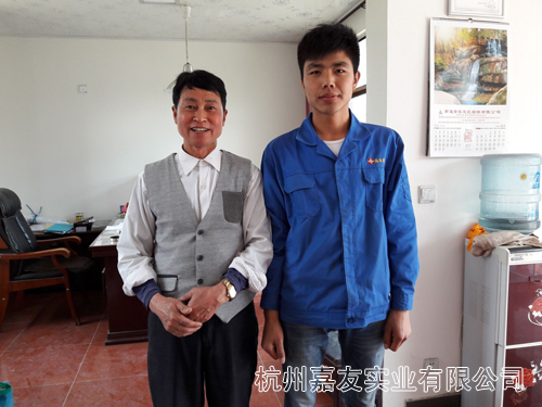 我司人員與(yu) 客戶人員互動